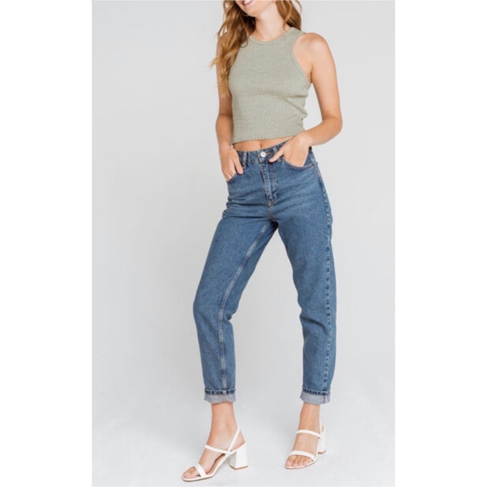 BDG Urban Outfitters  Mom Jeans